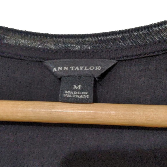 Ann Taylor keyhole front tank top - Picture 4 of 8